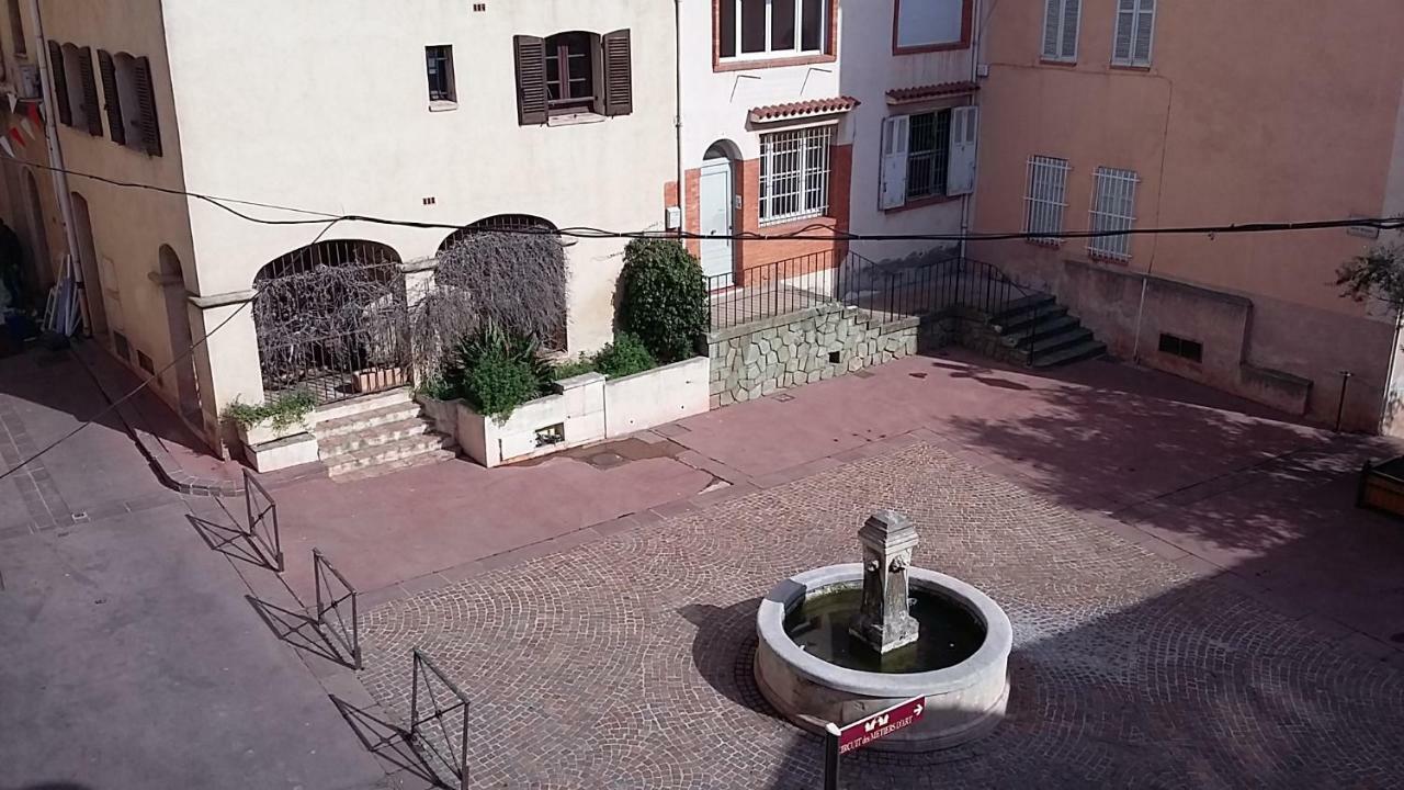 Splendide Studio Au Coeur Historique De Frejus Apartamento Exterior foto